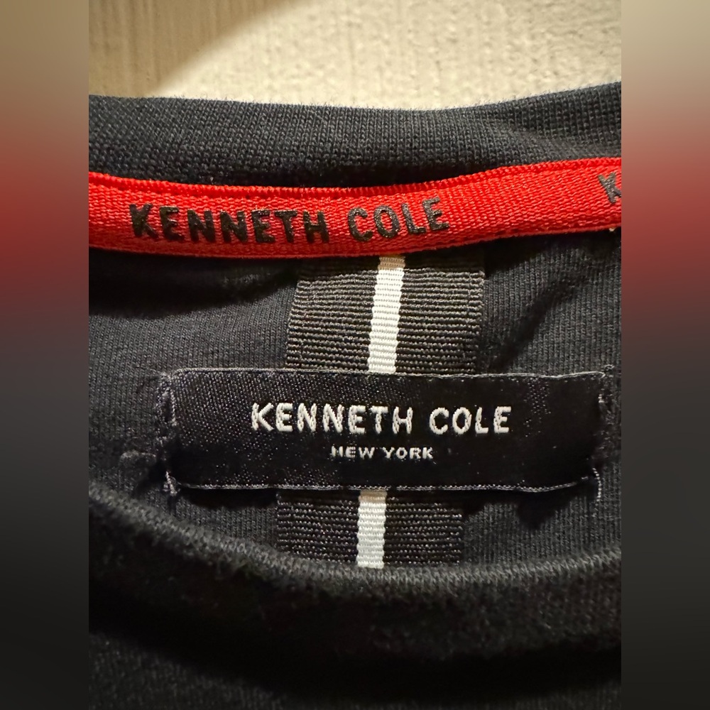 Kenneth Cole Black with Red and White Pop Out Graphic T-Shirt for Men size 2X - Picture 11 of 11